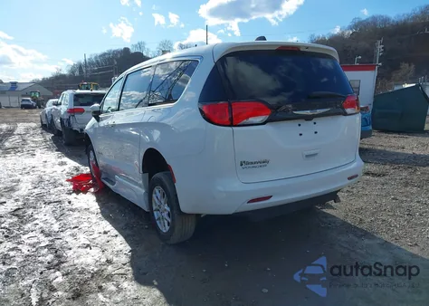 2022 Chrysler Voyager Lx z USA, uszkodzony, nr VIN 2C4RC1CG0NR205280